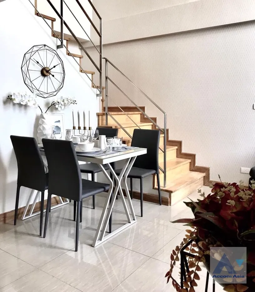 รูป 🔼🔽 AccomA 📩 Pet friendly,Duplex Condo,Double High Ceiling 2 BR Condominium @Downtown 49 (AA22959) - รูปที่ 11/20