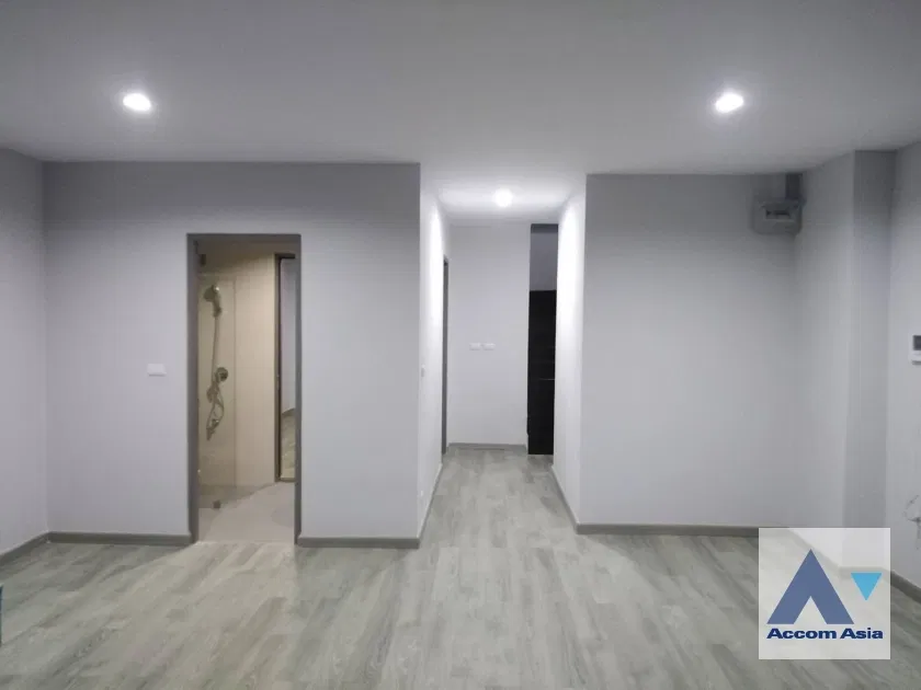 รูป 🔼🔽 AccomA 📩  4 BR Townhouse @The Pride Sukhumvit 77 (AA25525) - รูปที่ 7/11