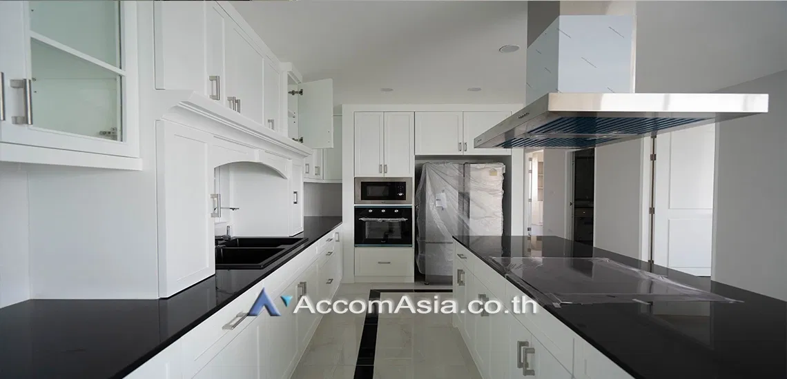 picture 🔼🔽 AccomA 📩 High-rise condo with skyline view and bright interior at Baan Yen Akard  (1518425) - 8/11