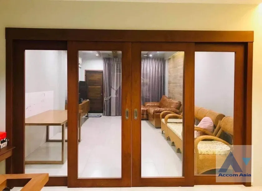 รูป 🔼🔽 AccomA 📩 Fully Furnished 2 BR Townhouse in Chong Nonsi (AA41836) - รูปที่ 3/17