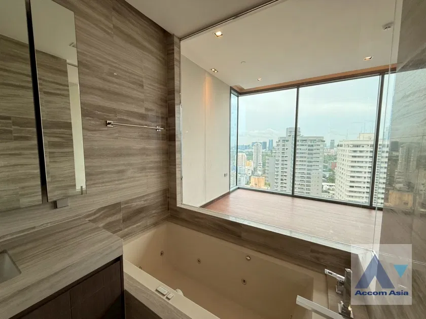 picture 🔼🔽 AccomA 📩  3 BR Condominium @Q1 Sukhumvit (AA44286) - 8/20