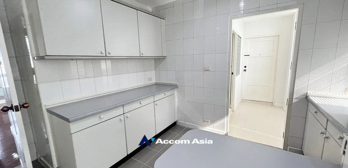 picture 🔼🔽 AccomA 📩 Bright city condo with parquet floors and white interior at Ruamsuk (24893) - 13/20