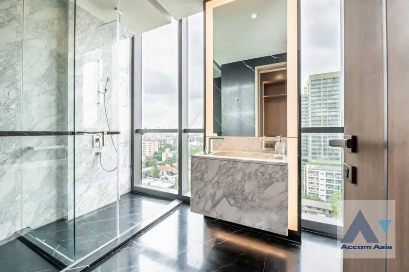 picture 🔼🔽 AccomA 📩 Luxury high-rise condominium with elegant blue interiors at The Monument Thong Lo   - 17/19