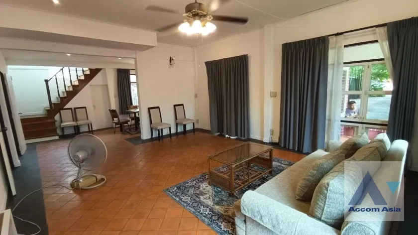 picture 🔼🔽 AccomA 📩 Classic home with private pool and garden in Phaholyothin (AA13424) - 6/20