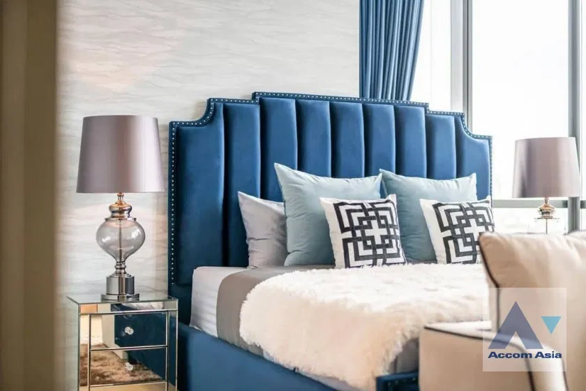 picture 🔼🔽 AccomA 📩 Luxury high-rise condominium with elegant blue interiors at The Monument Thong Lo   - 15/19