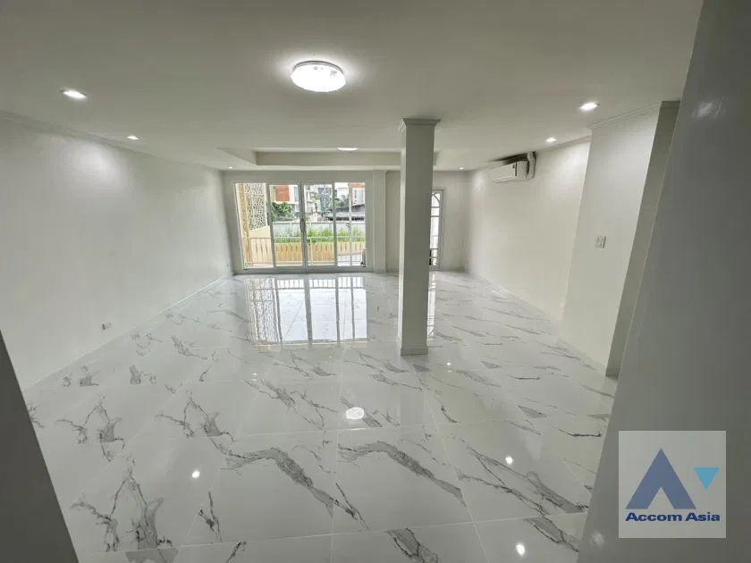 รูป 🔼🔽 AccomA 📩  4 BR Townhouse @Yenakart Residence (AA43570) - รูปที่ 16/20