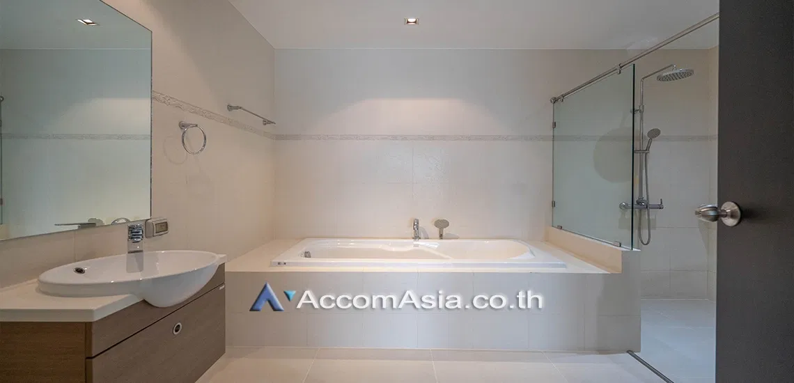 รูป 🔼🔽 AccomA 📩 White-tone condo with large balcony and skyline view (1519337) - รูปที่ 11/12