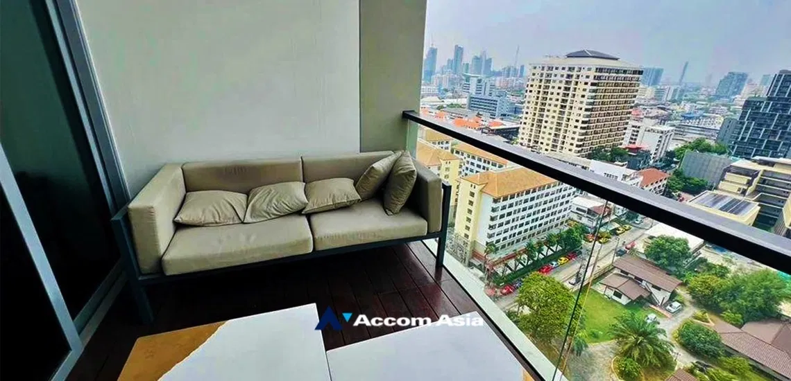 รูป 🔼🔽 AccomA 📩  Stylish condominium with full-width windows and built-in décor in Sathorn (AA34862) - รูปที่ 10/17
