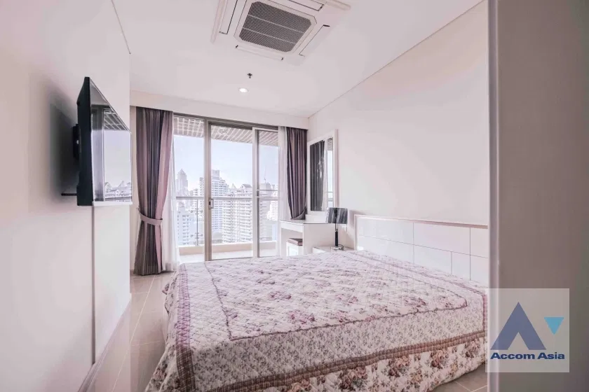 picture 🔼🔽 AccomA 📩 The Lakes Condominium on high floor with Lake view for rent. Close to Asoke BTS Sukhumvit MRT - 17/20