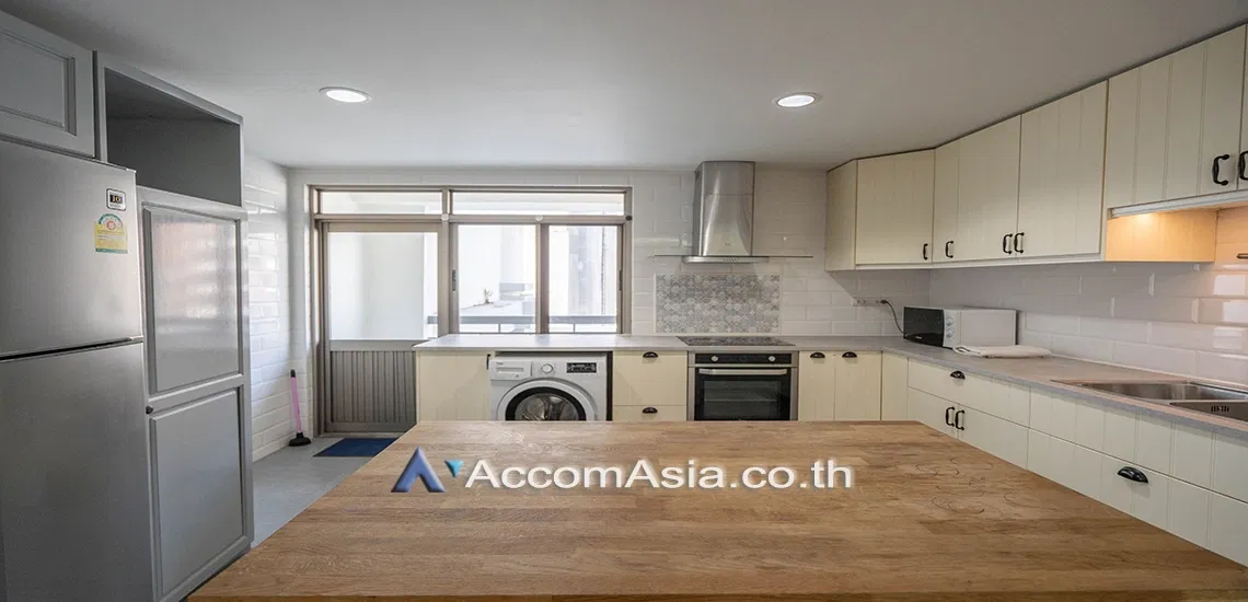 picture 🔼🔽 AccomA 📩 Royal Castle - 4/10