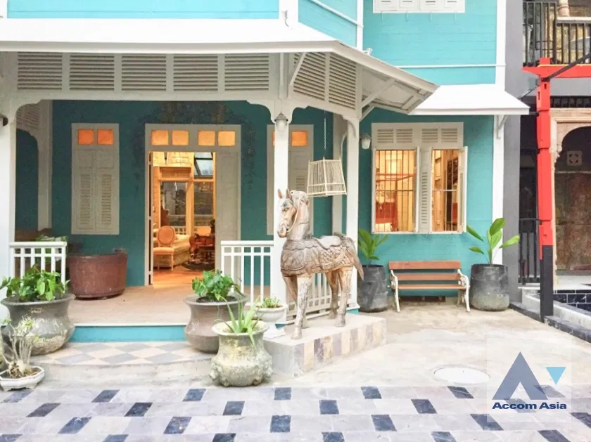 picture 🔼🔽 AccomA 📩 Pet friendly,Private Swimming Pool 3 BR House in Suriyawong (AA41796) - 2/15