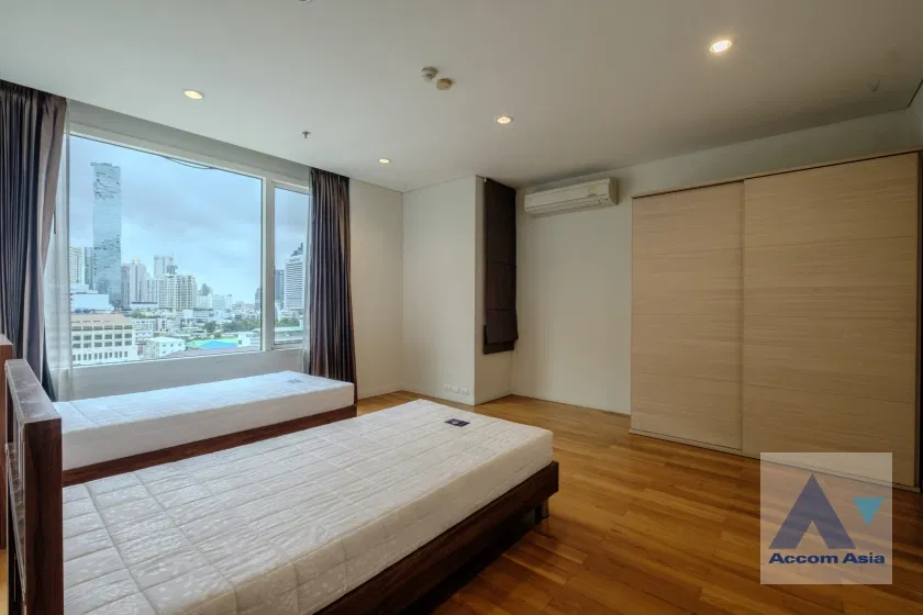 picture 🔼🔽 AccomA 📩  4 BR Condominium @Royal Saladaeng (AA30099) - 18/20