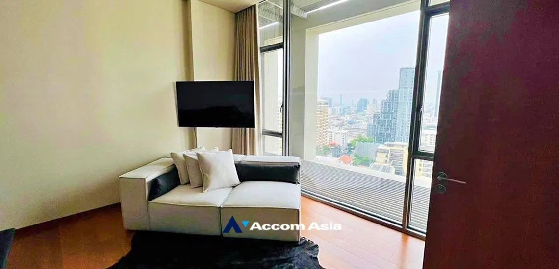 picture 🔼🔽 AccomA 📩  Stylish condominium with full-width windows and built-in décor in Sathorn (AA34862) - 7/17