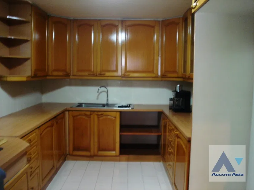picture 🔼🔽 AccomA 📩  3 BR Townhouse in Khlong Ton Nuea (1716036) - 8/13