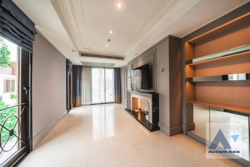 รูป 🔼🔽 AccomA 📩 Luxury condo with elegant wood paneling and bright interiors (AA36946) - รูปที่ 3/12