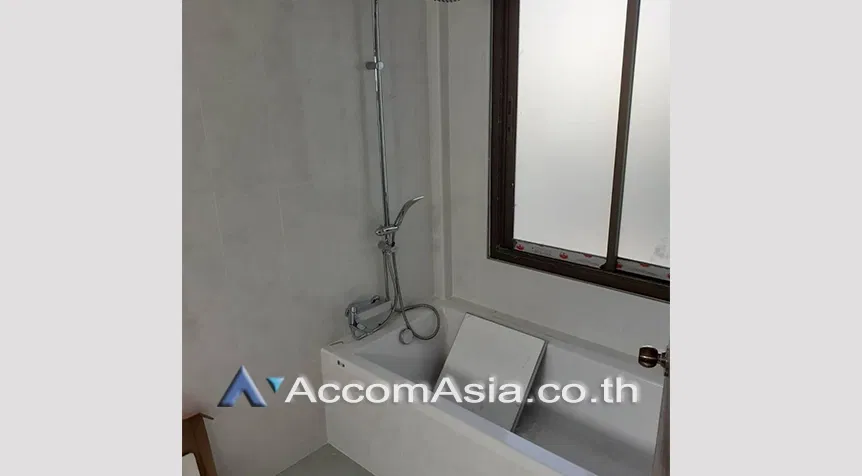 picture 🔼🔽 AccomA 📩 Bright house with garden view and classic wood details in Sathorn (AA26397) - 6/6