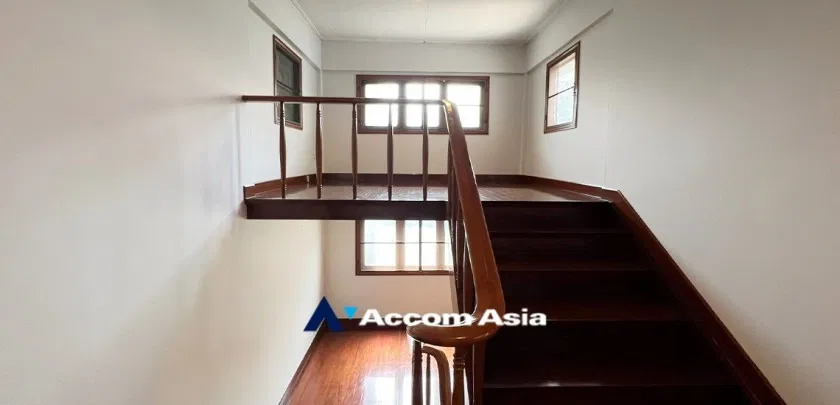 picture 🔼🔽 AccomA 📩  3 BR House @Peaceful Compound (97421) - 17/20