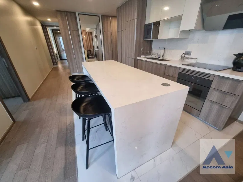 picture 🔼🔽 AccomA 📩 Refined condo with sleek design and warm lighting (AA41789) - 3/19