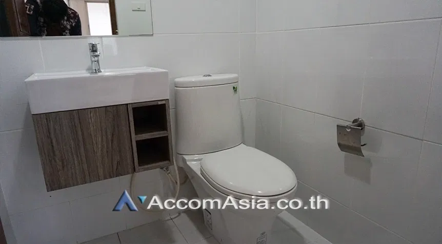 picture 🔼🔽 AccomA 📩 Home Office 4 BR Townhouse in Si Lom (AA26843) - 7/18