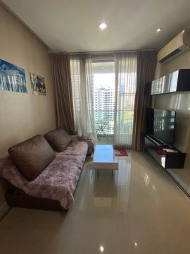 P1136 Condo for rent T.C. Green, opposite RCA, beautiful room, fully furnished, washing machine, super special price.