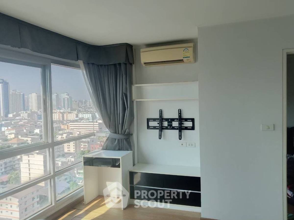 picture 1-BR Condo at U Delight @ Huai Kwang Station near MRT Huai Khwang (ID 2053448) - 5/15