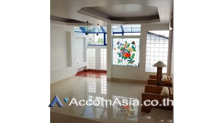 picture 🔼🔽 AccomA 📩 Home Office 3 BR House in Khlong Ton Nuea (13001878) - 2/8