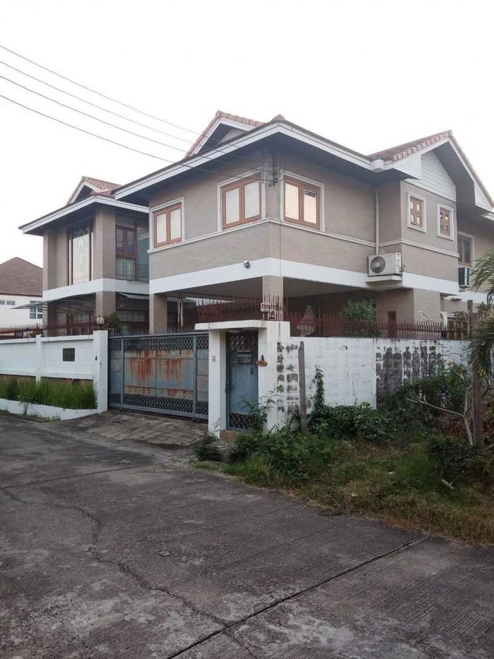 picture PK009 Luxury Detached Home for Sale – Mahadthai 1 Village (Phutthamonthon Sai 1) - 1/18