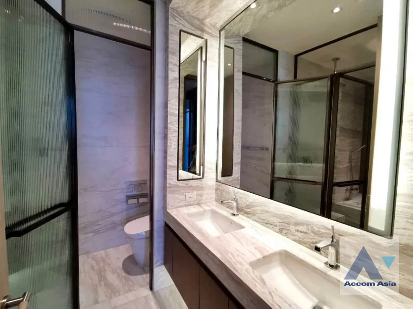 picture 🔼🔽 AccomA 📩 Pet-Friendly Ultimate Luxury 1-Bed Corner Unit | Fully Furnished, Top Floor at SCOPE Langsuan - 11/12