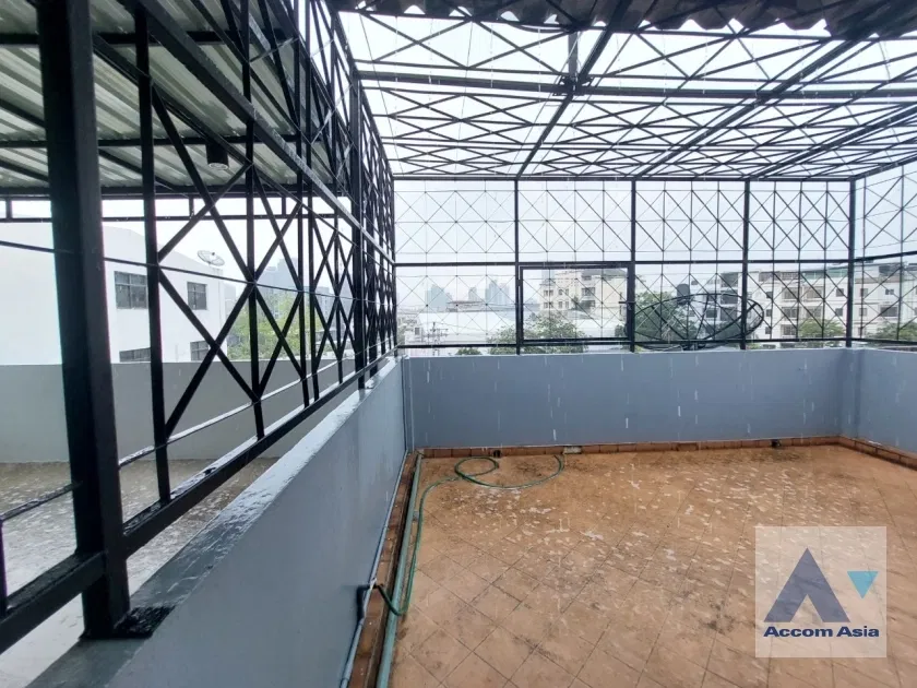 picture 🔼🔽 AccomA 📩  4 BR Townhouse in Phra Khanong Nuea (AA36700) - 15/16