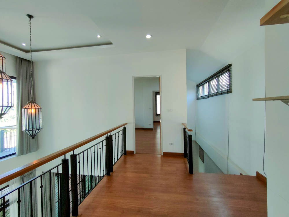 picture Modern-Style 4-Bedroom House with Bathtub, Just 10 Minutes to Chiang Mai Airport - 33/50