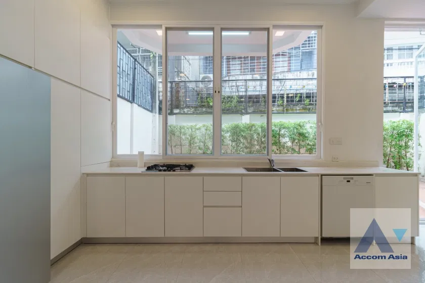 picture 🔼🔽 AccomA 📩 Pet friendly 4 BR Townhouse @House in garden compound with pool (AA31712) - 8/20