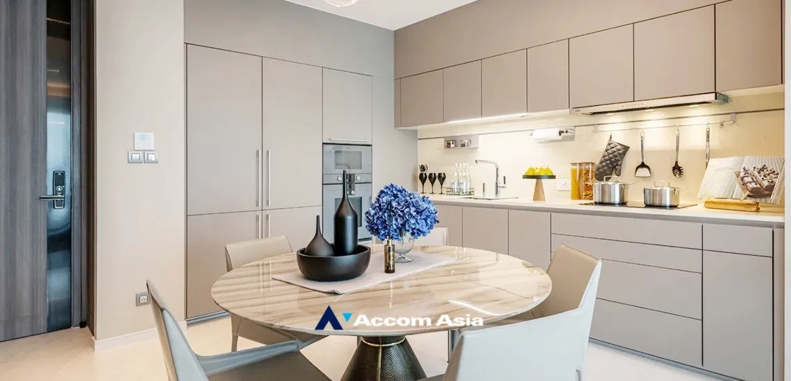 picture 🔼🔽 AccomA 📩  Luxury condo with stunning views and stylish light-toned interiors at Sindhorn Tonson (AA34280) - 9/20