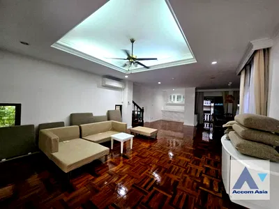 เช่าบ้านเดี่ยว พร้อมพงษ์ : 🔼🔽 AccomA 📩 Modern renovated house with polished floors and airy layout (AA30775)