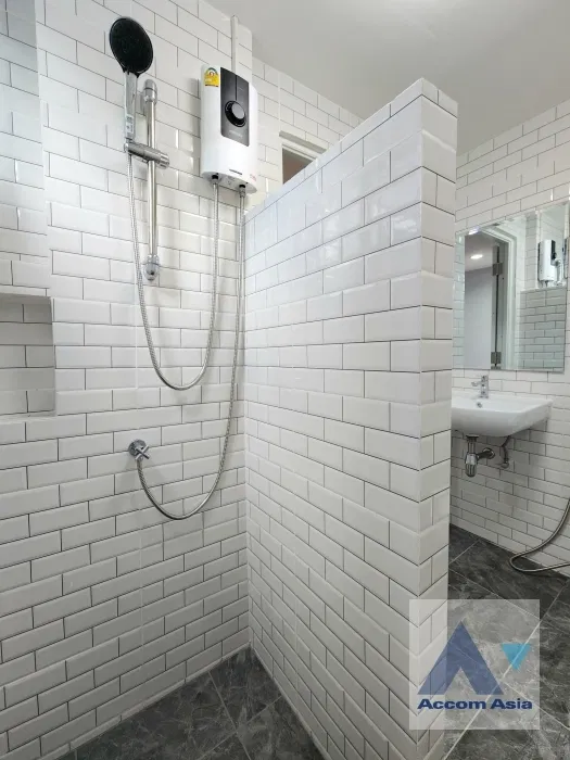 picture 🔼🔽 AccomA 📩 House for rent, near Bangkok Prep Primary Int’l 600 m. in Phra Kanong (AA35459) - 16/20
