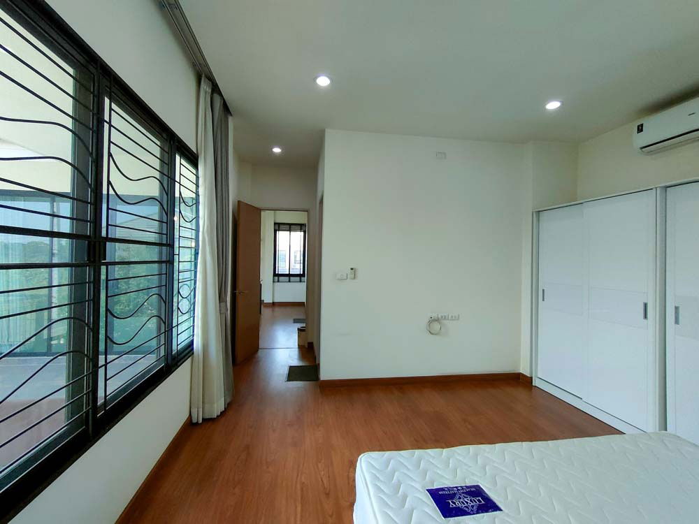 picture Modern-Style 4-Bedroom House with Bathtub, Just 10 Minutes to Chiang Mai Airport - 17/50
