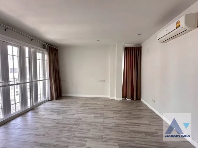 รูป 🔼🔽 AccomA 📩 Common Pool 4 BR House in Klong Tan (AA25249) - รูปที่ 11/20