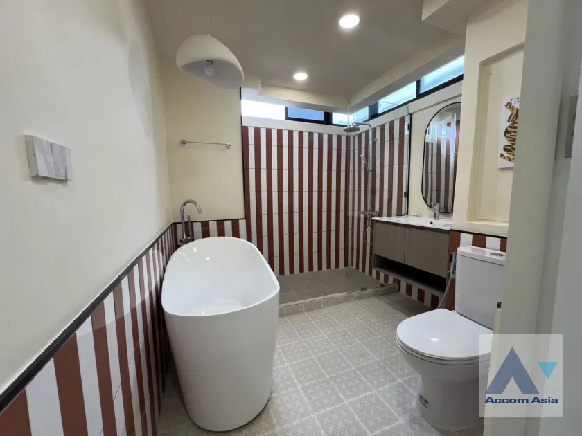 picture 🔼🔽 AccomA 📩 Newly renovated,Fully Furnished 2 BR Condominium @Supalai Place   (AA44421) - 7/14