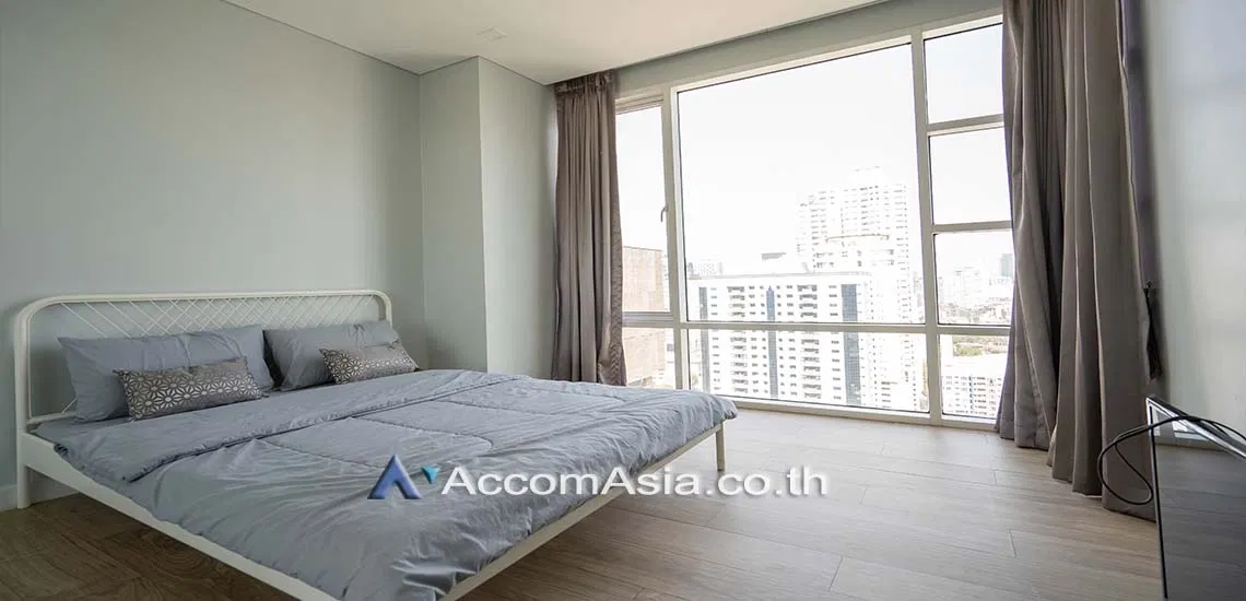picture 🔼🔽 AccomA 📩 Newly Renovated Bright & Modern Condo for rent on 21 floor of Fullerton Sukhumvit Main Street walk 5 mins to Thonglor Ekkamai BTS - 11/15
