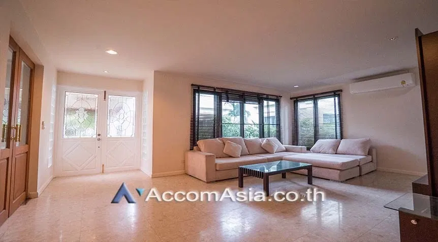 picture 🔼🔽 AccomA 📩  Family-friendly house with private pool and garden in Sathorn (AA27509) - 5/20