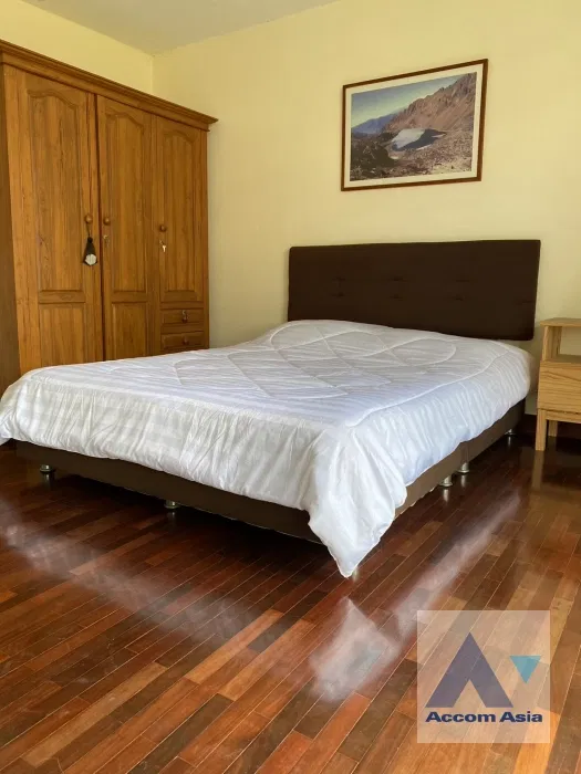 picture 🔼🔽 AccomA 📩  3 BR Townhouse in Khlong Ton Nuea (1716036) - 9/13