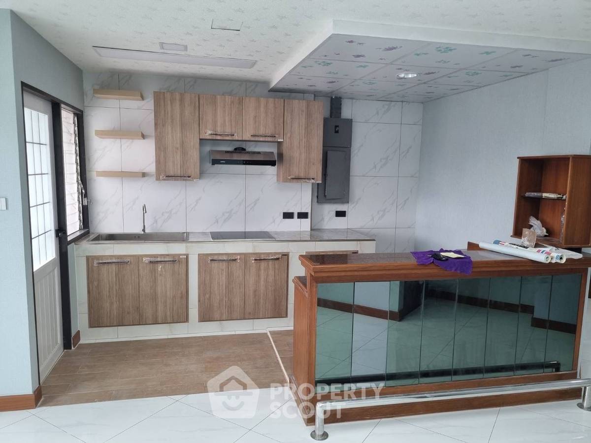 รูป คอนโด 2-ห้องนอน ที่ ดี.เอส. ทาวเวอร์ 2 สุขุมวิท 39 คอนโดมิเนียม ใกล้ MRT สุขุมวิท (ID 882560) - รูปที่ 5/17