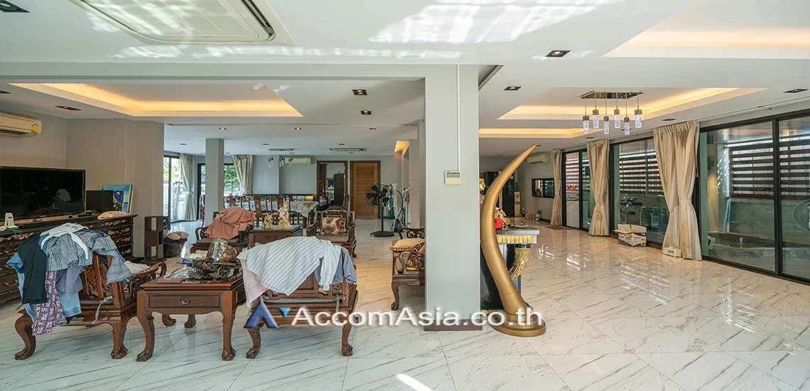 รูป 🔼🔽 AccomA 📩  Elegant Modern-European Home with Entertaining Space  (1720910) - รูปที่ 8/17