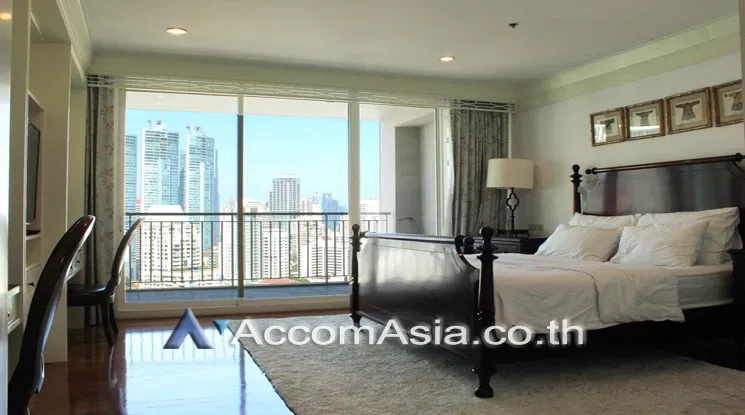 รูป 🔼🔽 AccomA 📩 Skyline-view duplex with floor-to-ceiling glass and airy layout (1521568) - รูปที่ 6/12