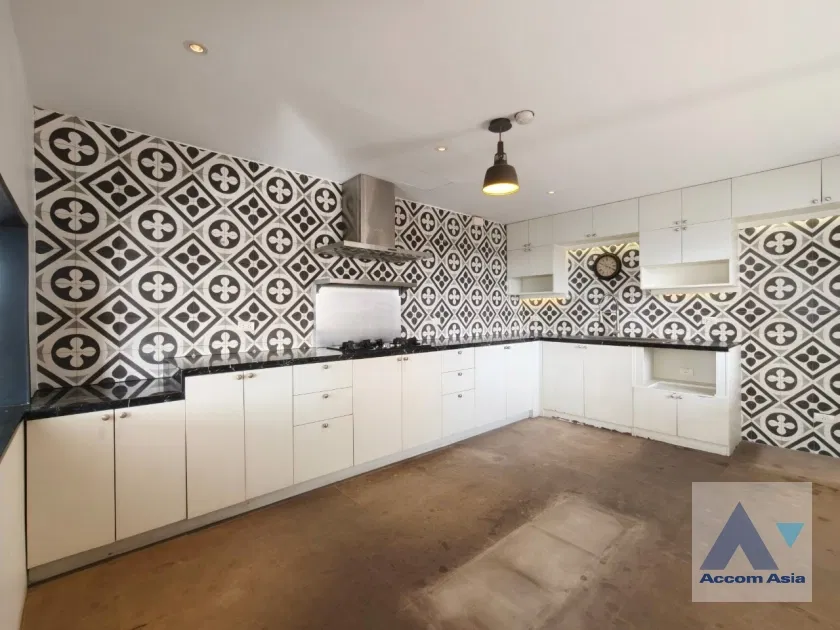 picture 🔼🔽 AccomA 📩 Penthouse,Duplex Condo,Huge Terrace 3 BR Condominium @D.S. Tower 1 (AA42782) - 13/20