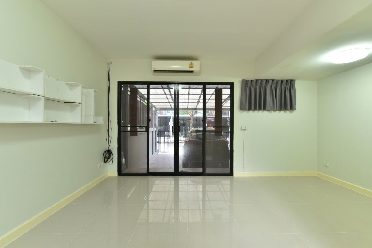 รูป ทาวน์โฮม 3 ชั้น Eco Space บางนา-วงแหวน | เหมาะทำโฮมออฟฟิศ โชว์รูม เก็บสต็อก | ใกล้เมกะบางนา–ทางด่วน–สุวรรณภูมิ-รร.นานาชาติ - รูปที่ 4/28
