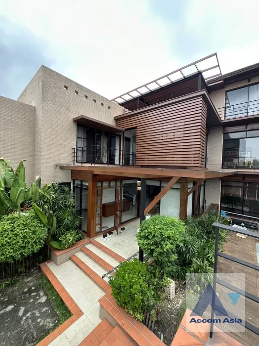 picture 🔼🔽 AccomA 📩 Contemporary Home with Full Function & Open Plan (AA35870) - 1/20