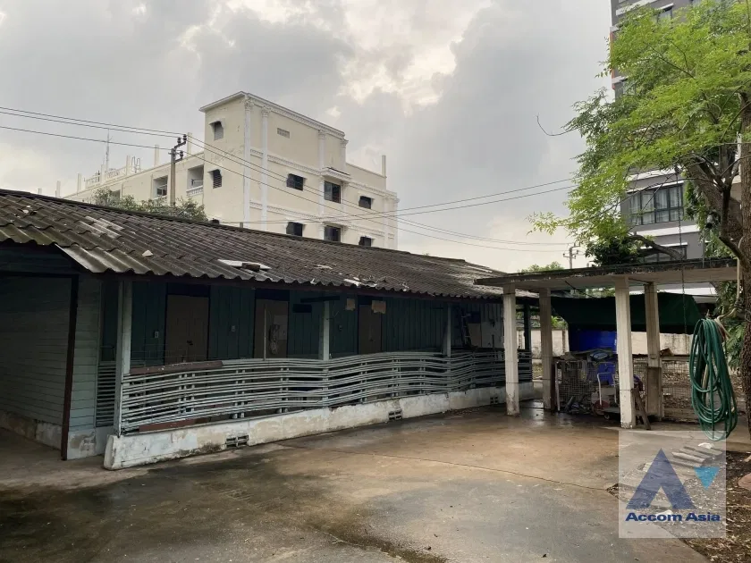 picture 🔼🔽 AccomA 📩 Private Swimming Pool 5 BR House in Phaya Thai (AA42756) - 18/18