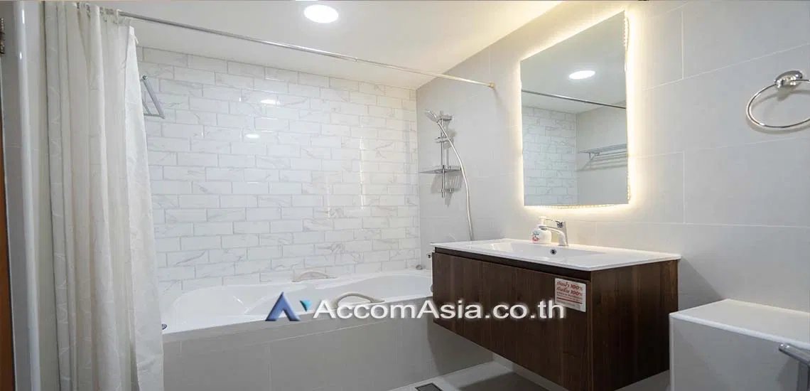 picture 🔼🔽 AccomA 📩 Newly renovated warm-tone condominium near Emporium and public park (20880) - 12/16