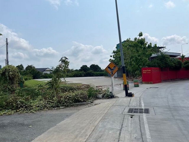 picture FOR SALE  LAND PROPERTY  50000000 BAHT. - 7/8