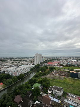 คอนโดพร้อมอยู่ The livin Ramkhamhaeng